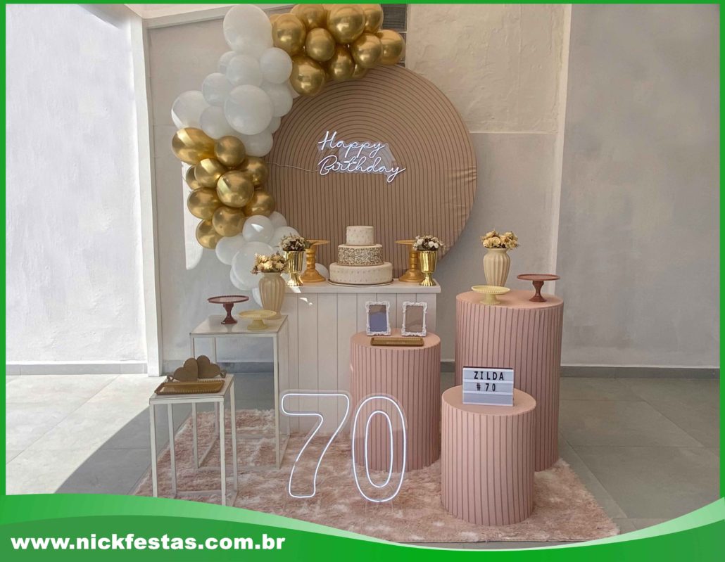 decoração 70 anos mesa principal