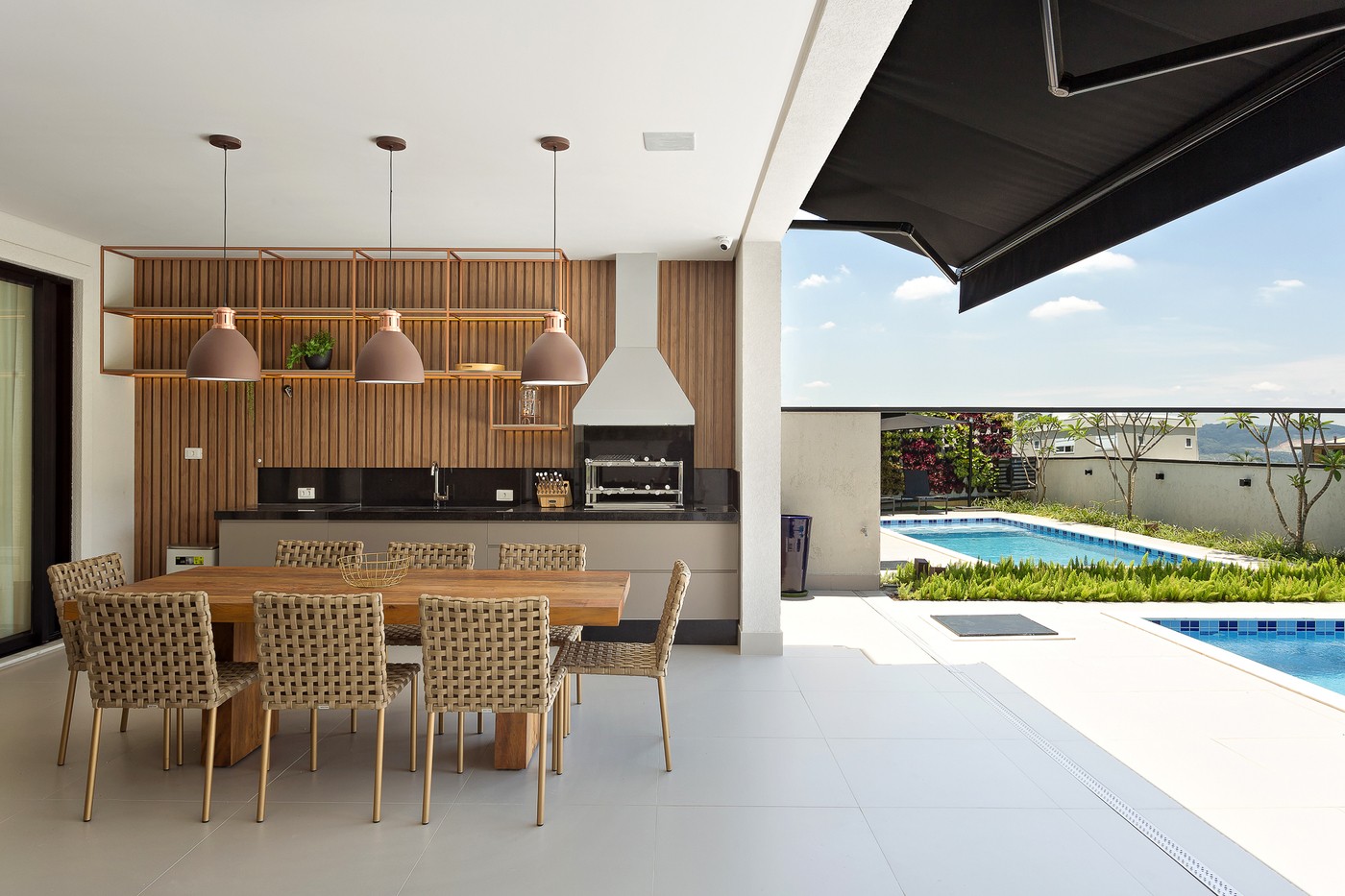 erros comuns ao decorar área gourmet com churrasqueira