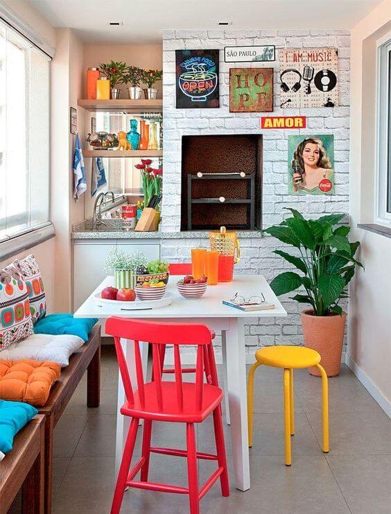 erros comuns ao decorar área gourmet com churrasqueira