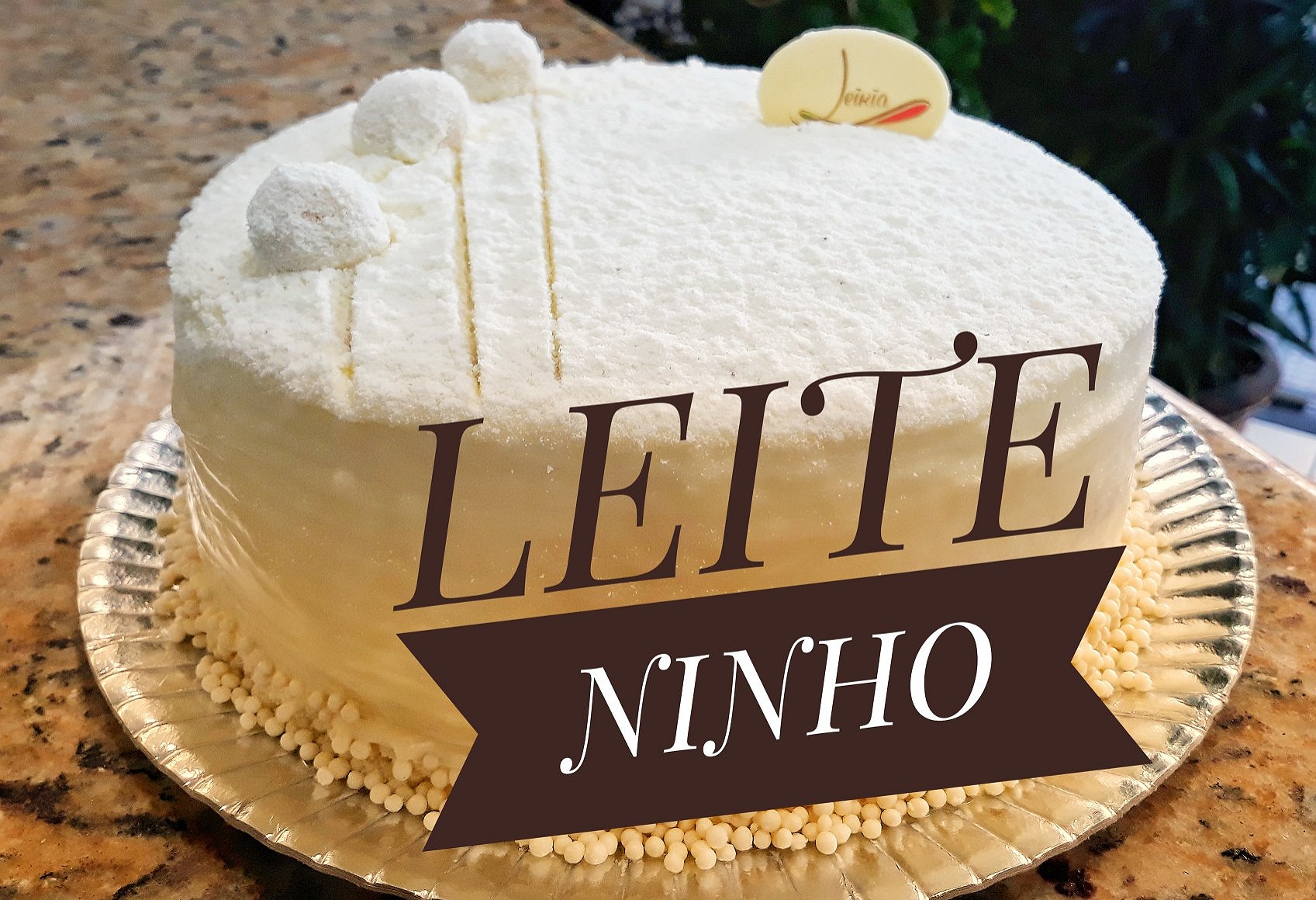 decoração bolo leite ninho simples