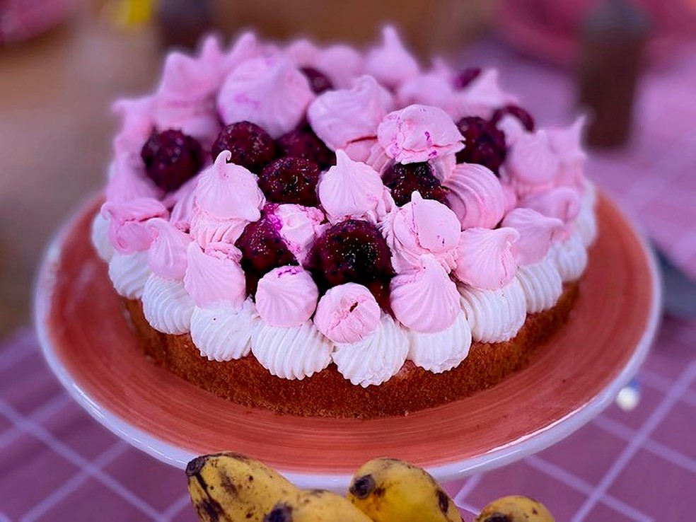 decoração bolo rosa