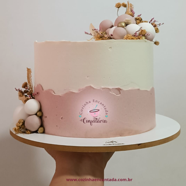 inspiração bolo rosa para aniversário feminino
