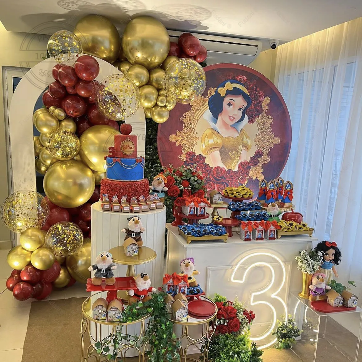 quanto custa decoração branca de neve luxo