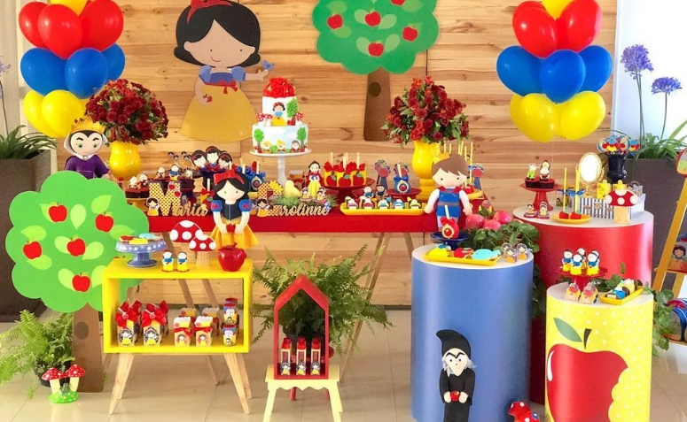 decoração branca de neve simples e barata