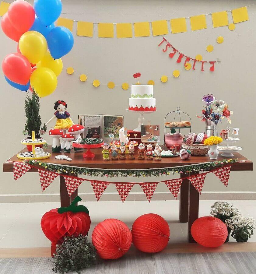 centro de mesa branca de neve simples