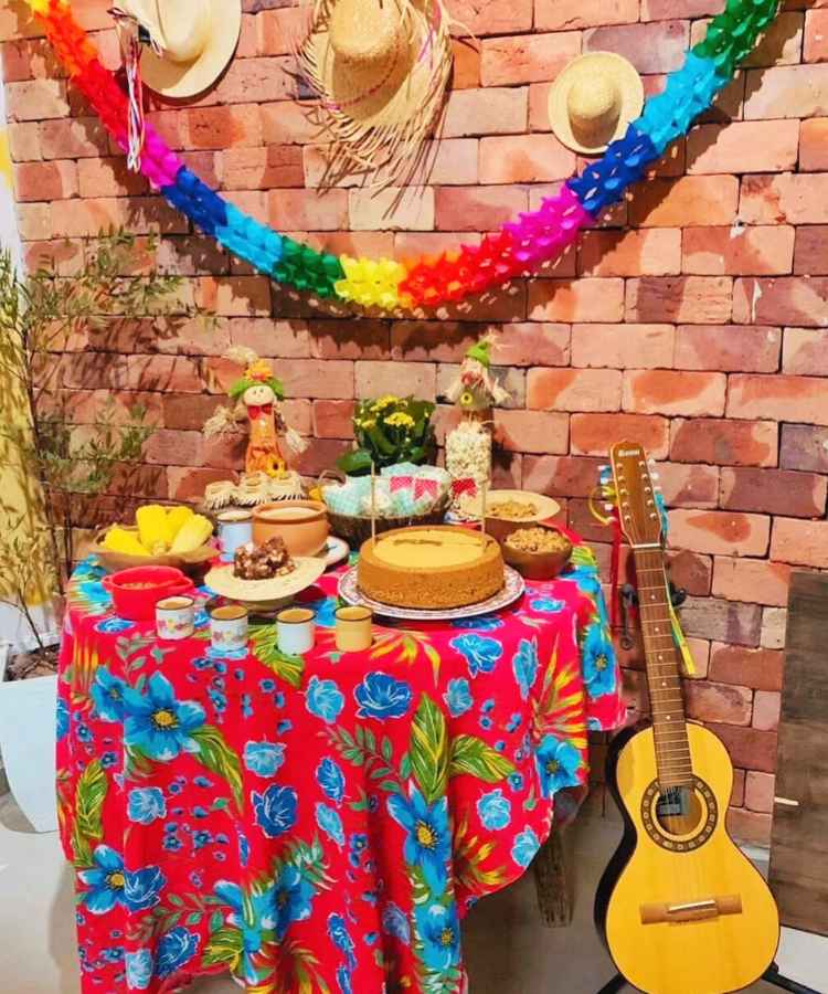 ideias de decoração caipira simples para festa em casa