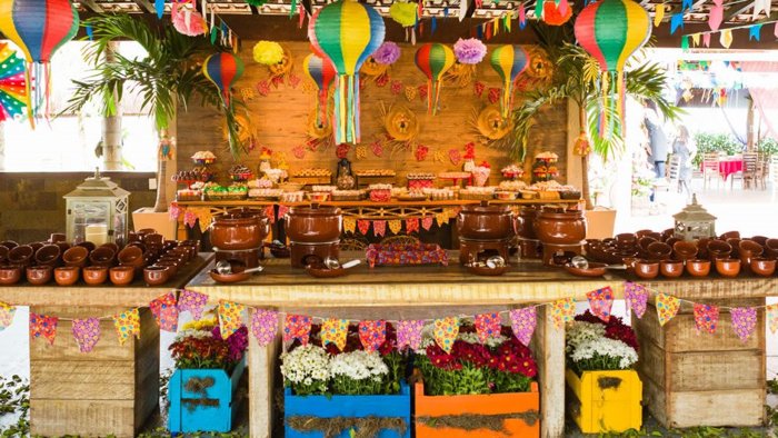 ideias de decoração caipira simples para festa em casa