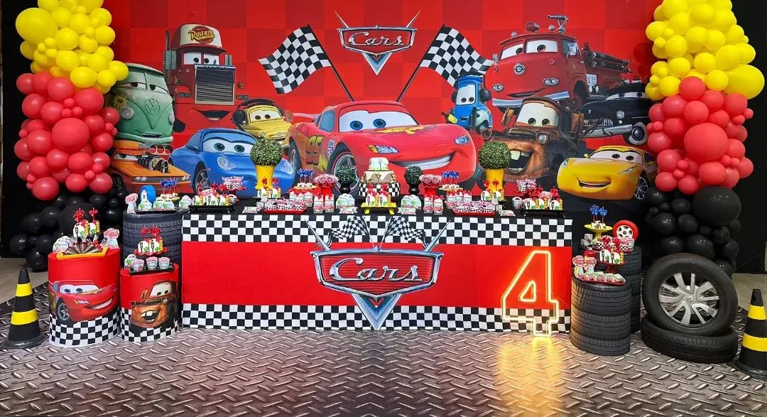 decoração de festa infantil carros