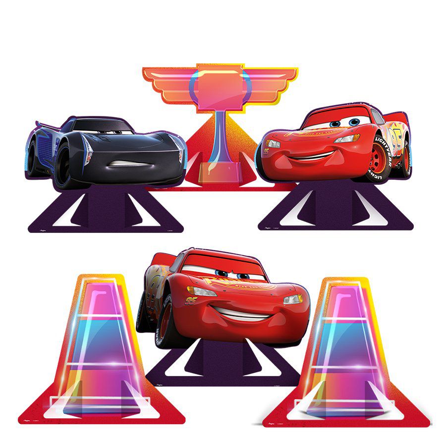móveis feitos com peças de carro