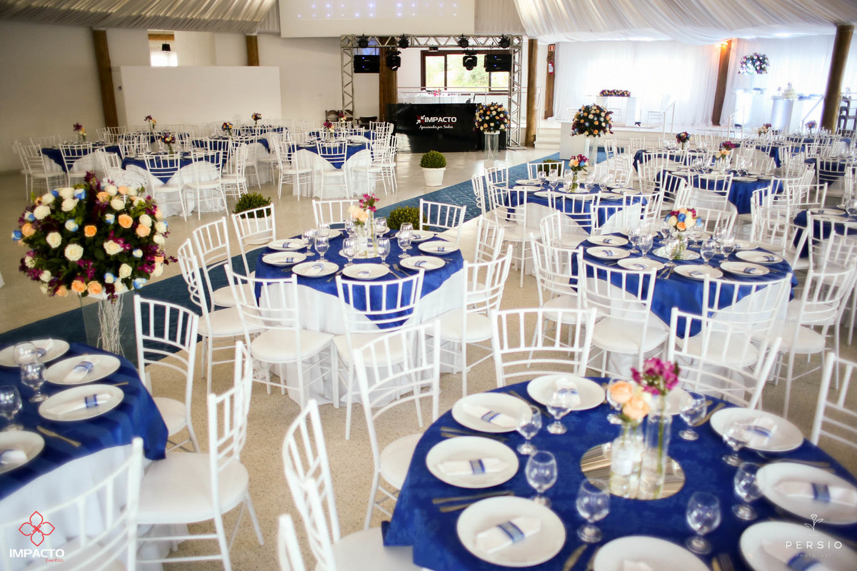 buquê azul royal casamento