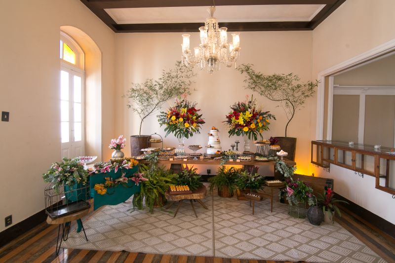 decoração casamento minimalista e mesa posta