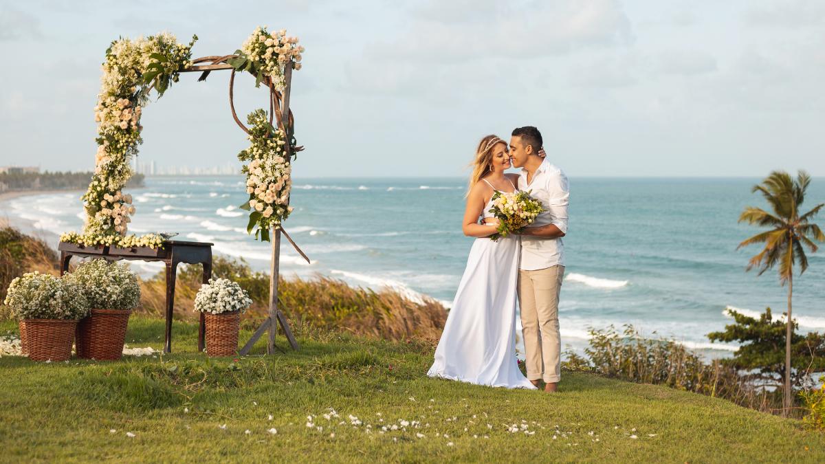 decoração casamento simples praia