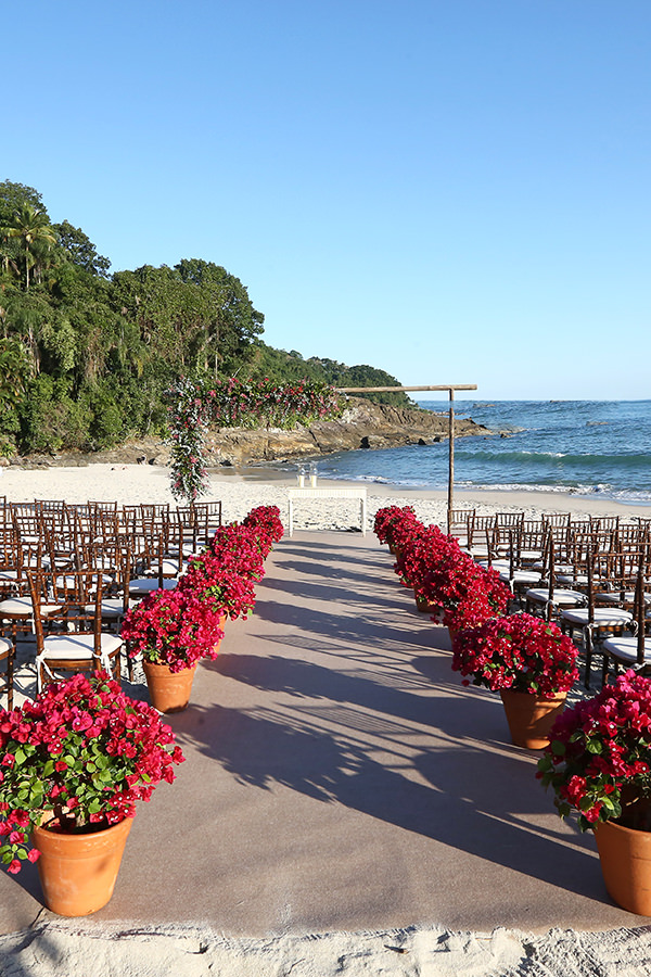 mobiliário para casamento na praia
