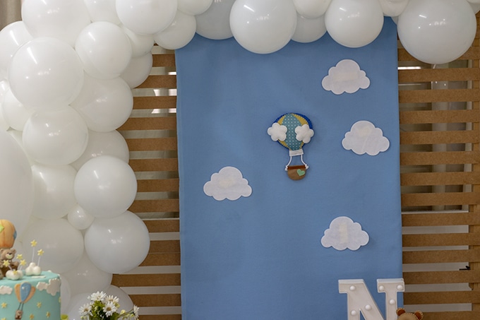 como fazer decoração chá de bebê menino simples