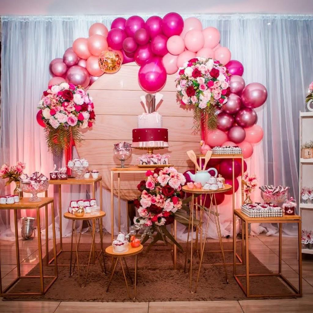 como fazer painel decorativo para chá de panela