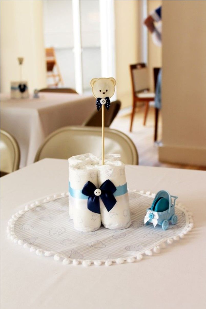 como fazer bolo de fraldas para chá de menino