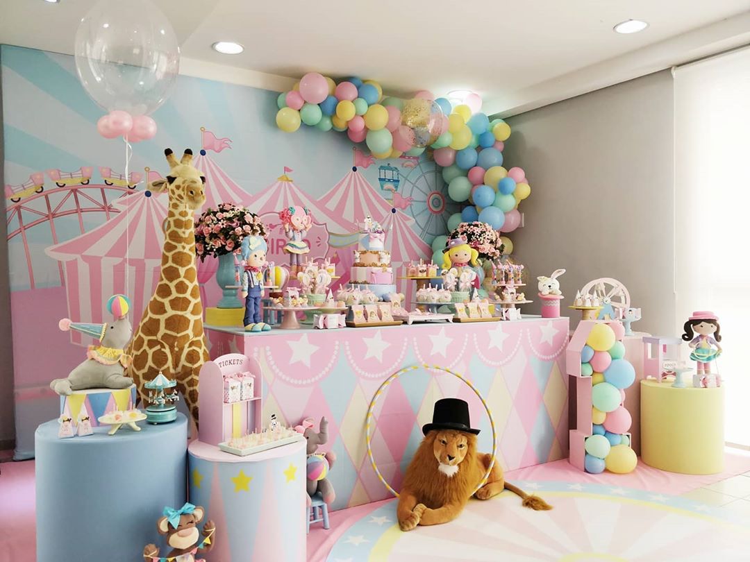 decoração circo rosa luxo
