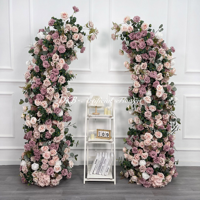 decoração com arco de flores