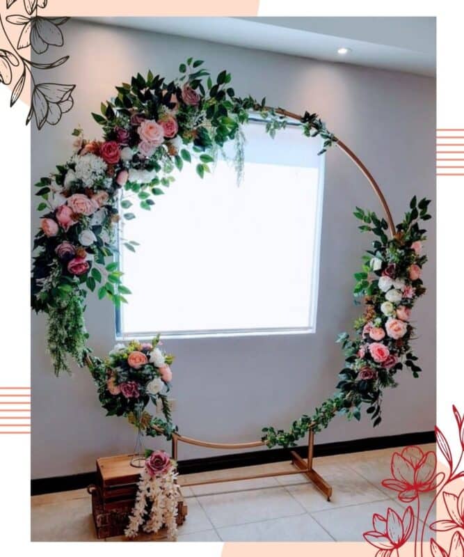 decoração com arco de flores