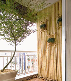 bambu vs. madeira na decoração qual escolher