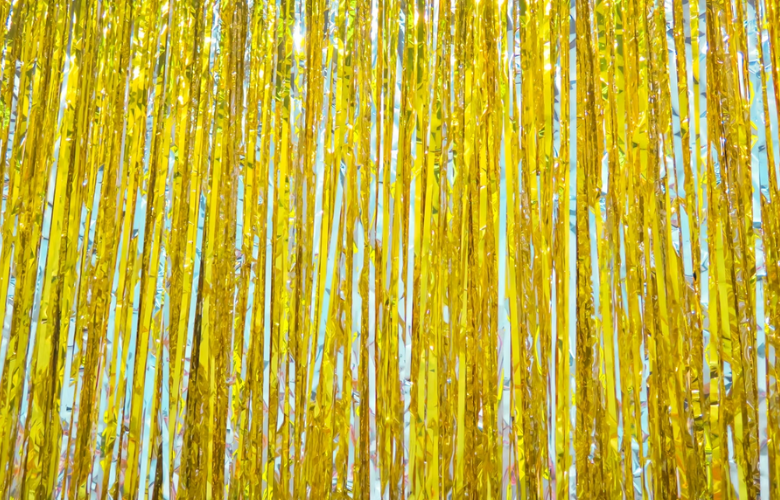 quanto custa decorar um salão de festas com cortinas metalizadas