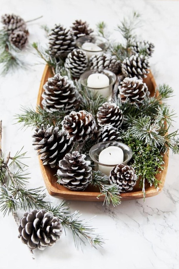 pinhas decoradas para árvore de natal