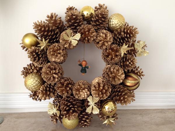 como fazer enfeites de pinha para o natal