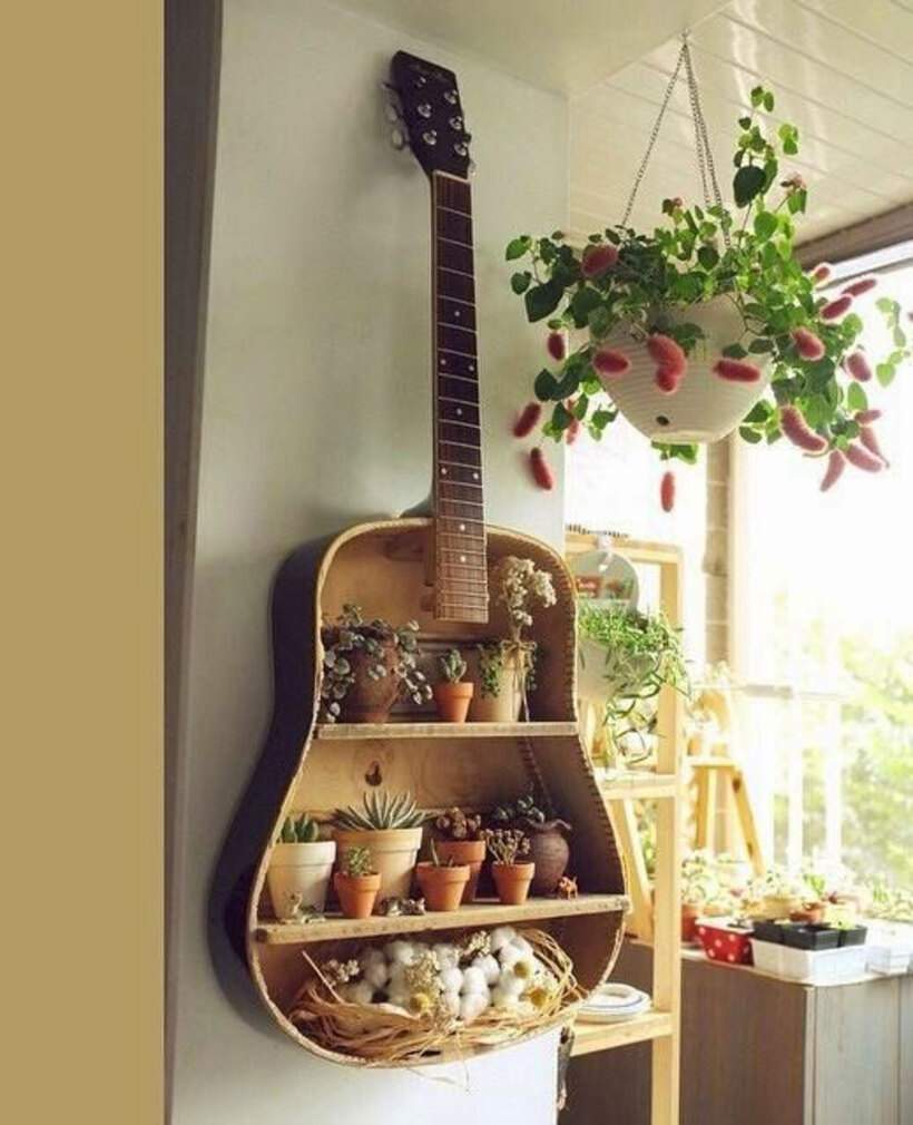 erros ao decorar sala com violão