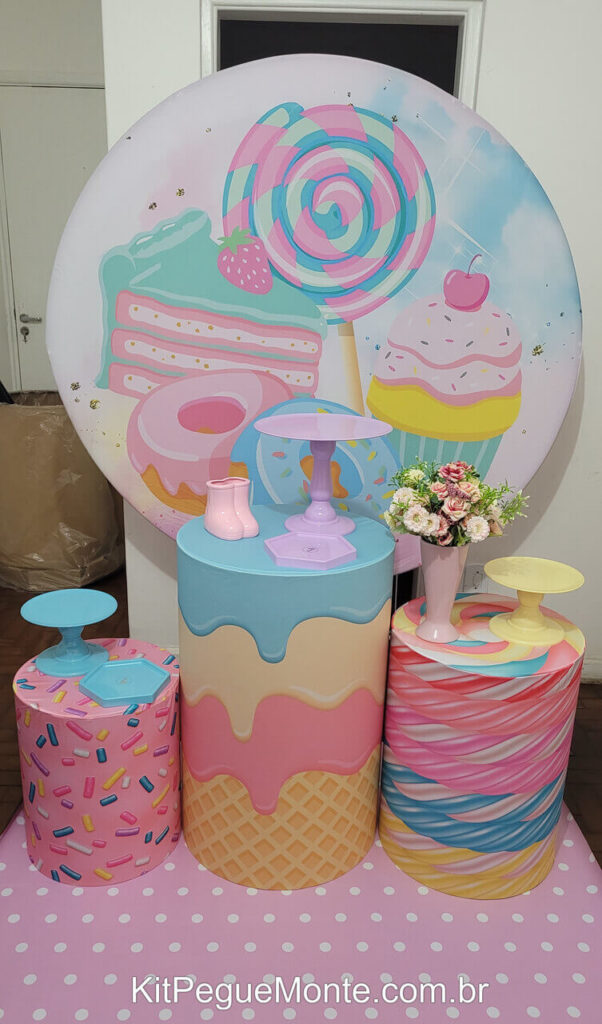 decoração de vitrine de confeitaria