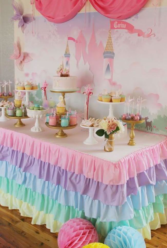 decoração de mesa princesa simples