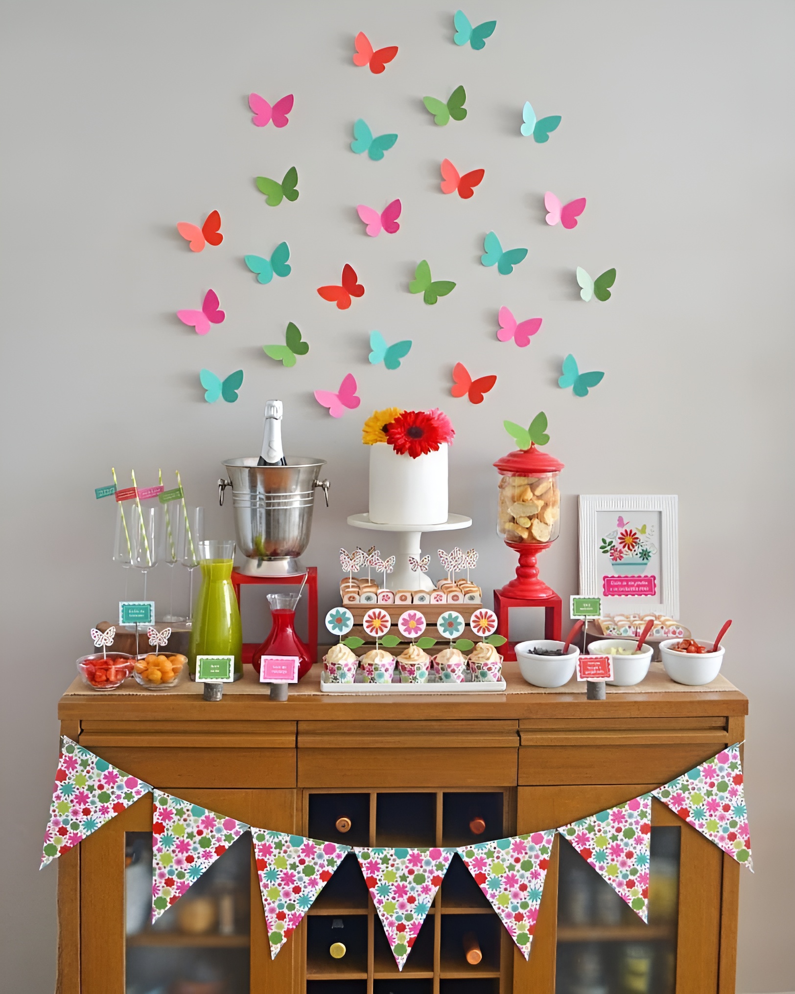 decoração de aniversário simples feminina