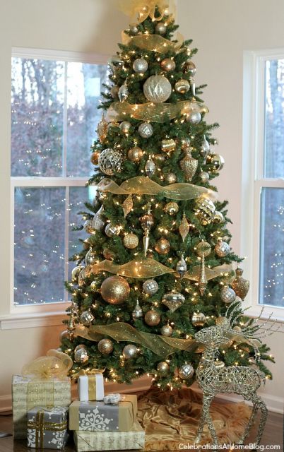 erros comuns ao decorar árvore de natal dourada