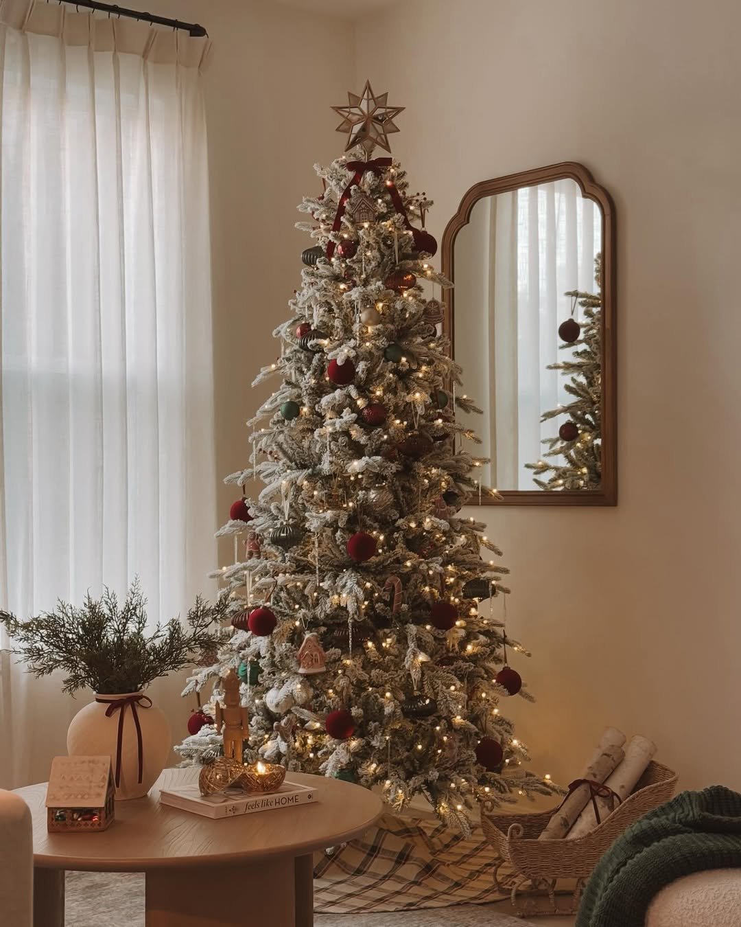 árvore de natal dourada vs árvore de natal prateada