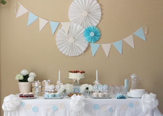 decoração batizado azul e branco