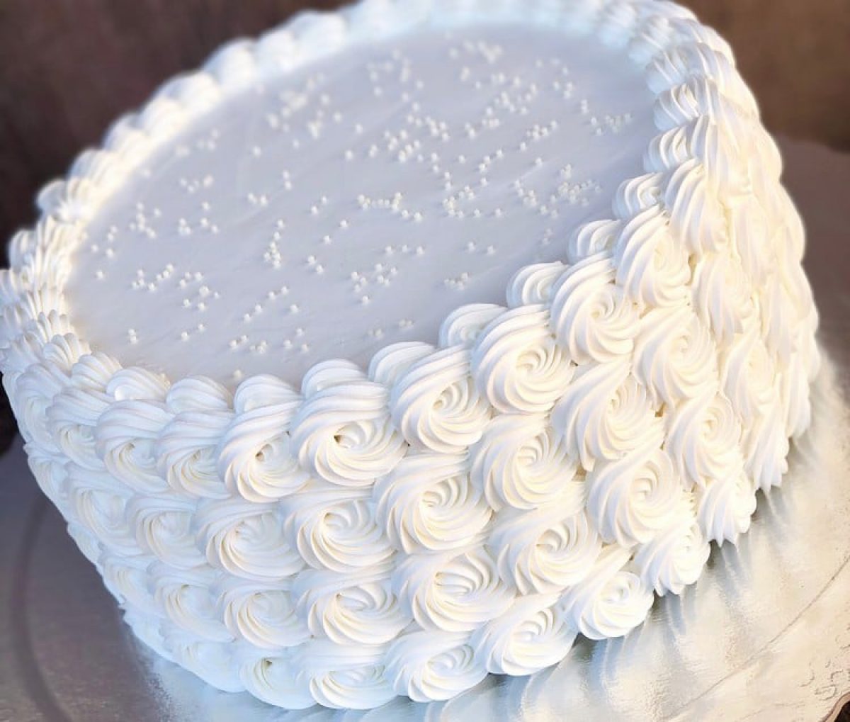 bolo branco para aniversário