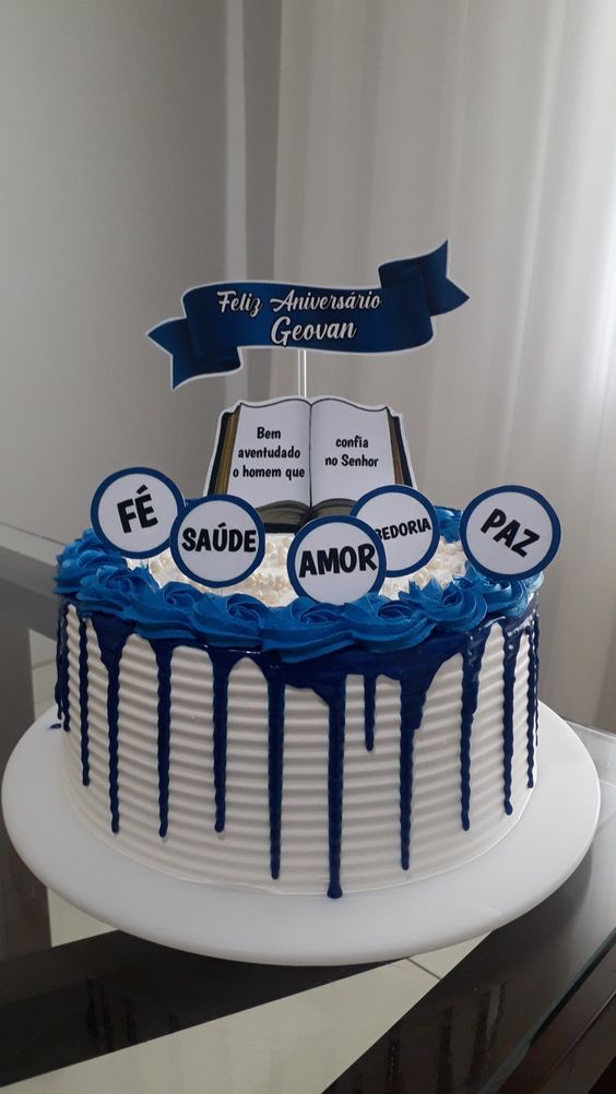 erros comuns ao decorar bolo de aniversário masculino