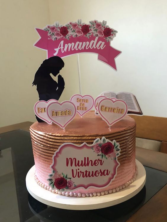 inspiração bolo de aniversário feminino moderno
