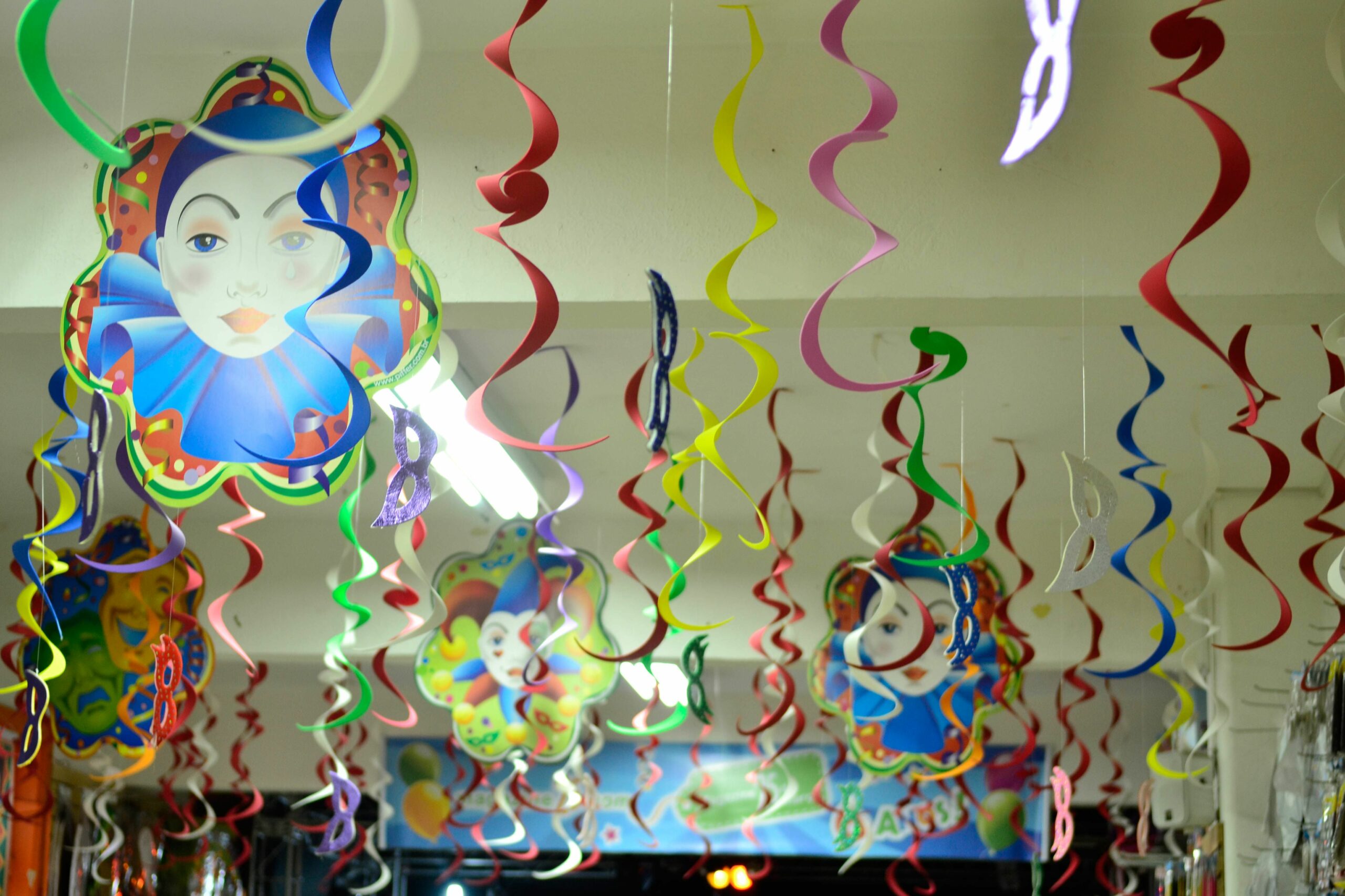 erros comuns ao decorar escola para carnaval