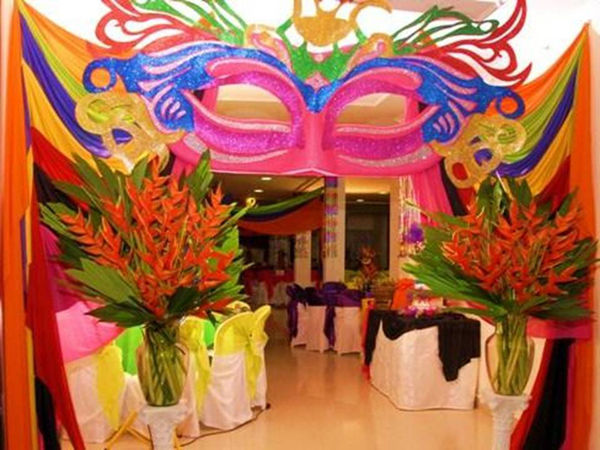 erros comuns na decoração de carnaval corporativo