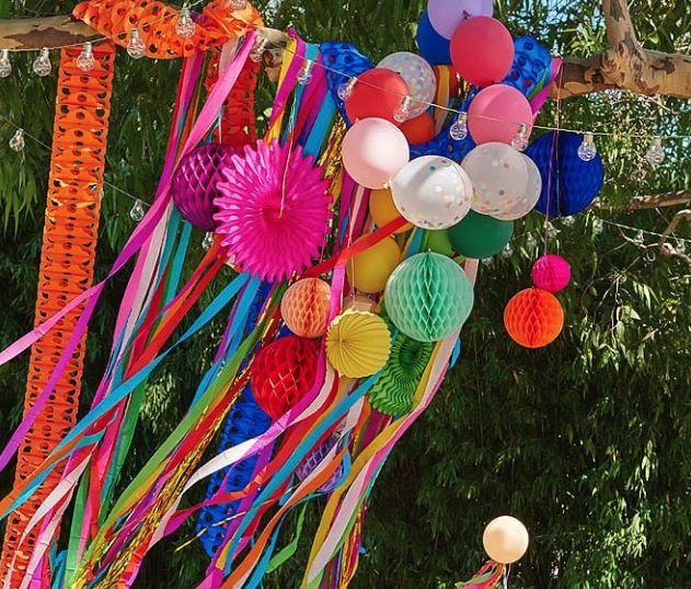 erros comuns na decoração de carnaval corporativo
