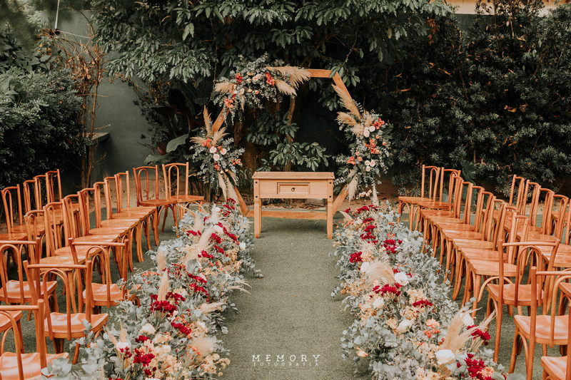 5 Estilos de Altar de Casamento para Inspirar sua Cerimônia