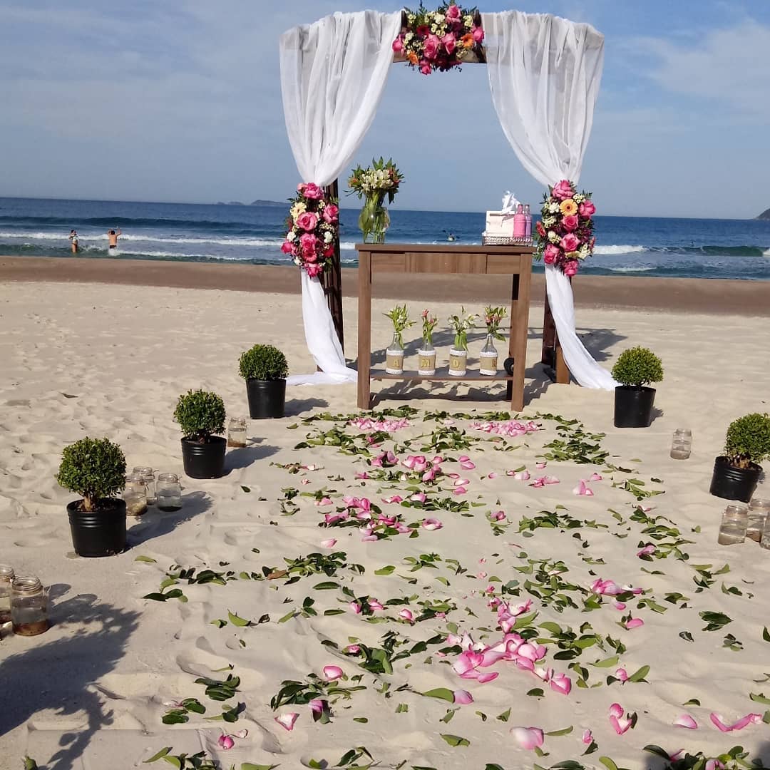 decoração de casamento na praia simples