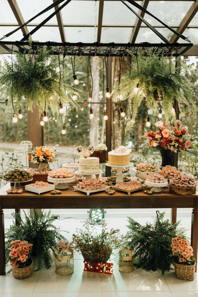 mesa do bolo casamento rústico