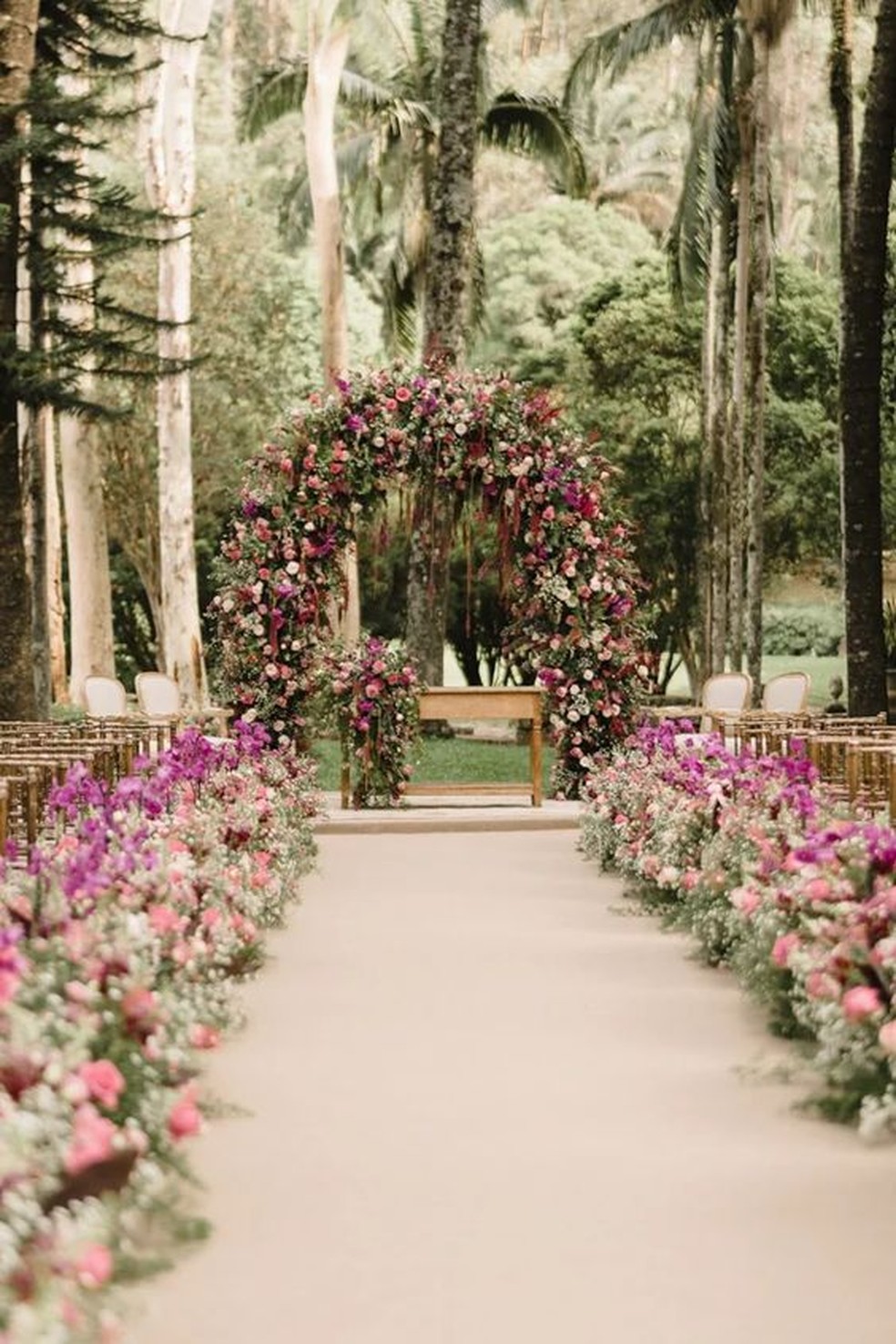 erros comuns na decoração de casamento simples ao ar livre