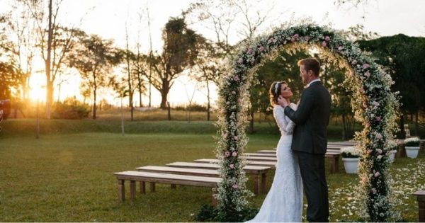 ideias de decoração de casamento simples ao ar livre para fotos