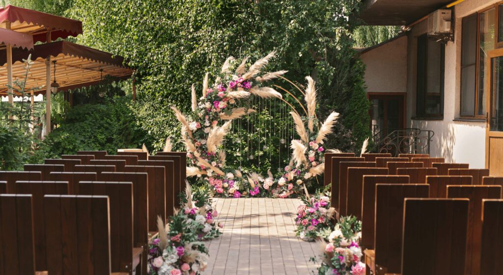 erros comuns na decoração de casamento simples ao ar livre