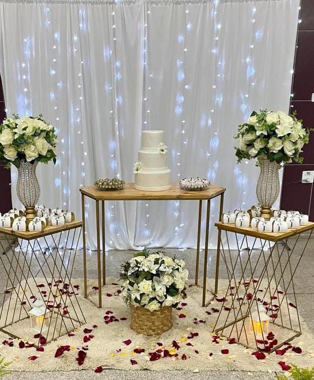decoração de mesa casamento verde e branco