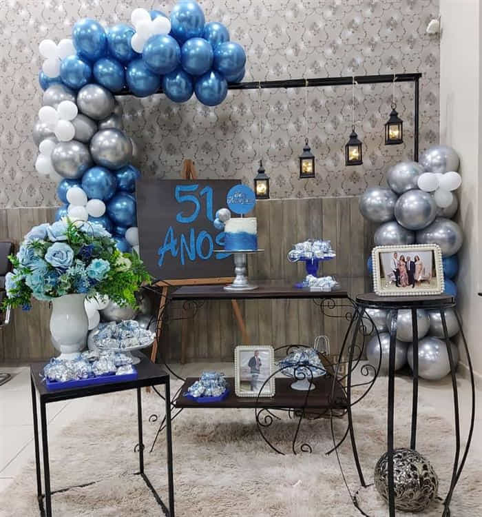 decoração de festa azul e branco simples