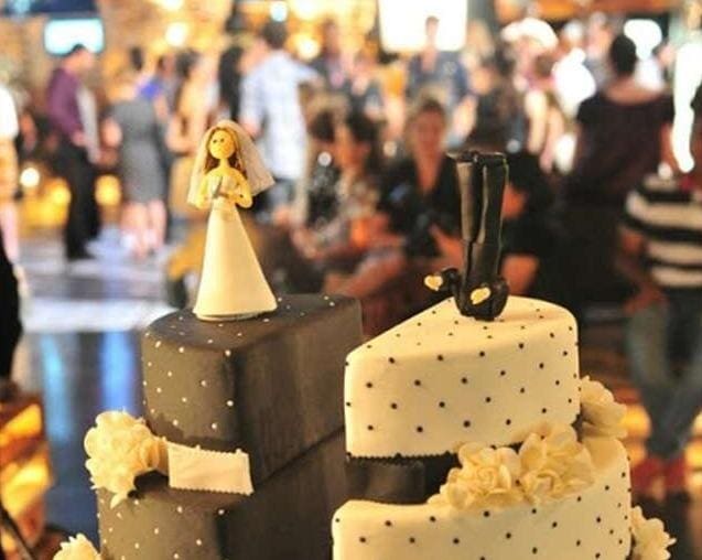 topo de bolo flork para festa de divórcio
