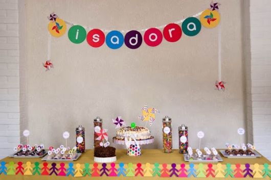 decoração festa carros simples menino
